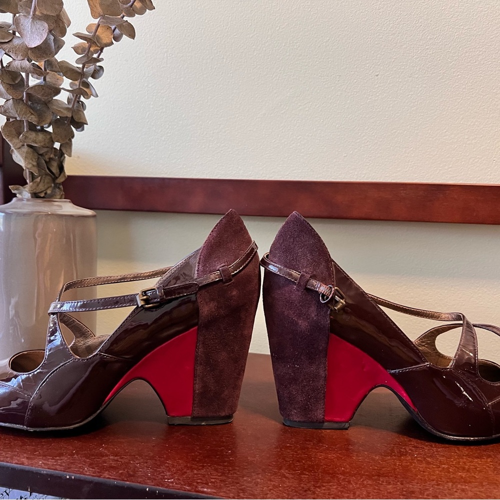Farylrobin Burgundy and Red Wedges